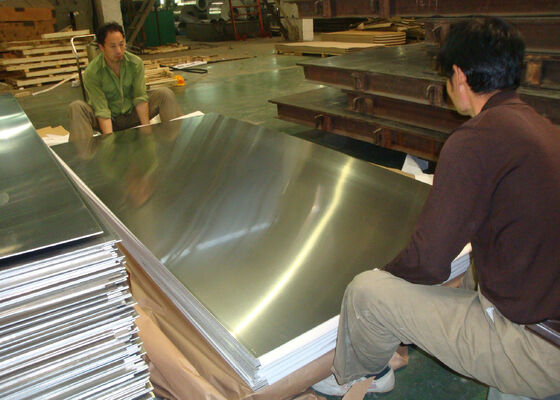 Κράμα 4004/3003/4004 πιάτα μεταφοράς θερμότητας αργιλίου για το σύστημα ψύξης